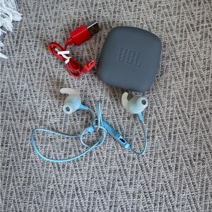 JBL Bluetooth headphones!!!